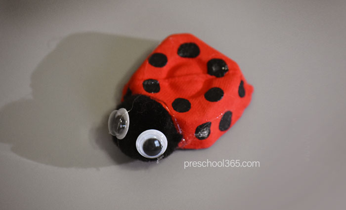 How to make a ladybug craft artwork